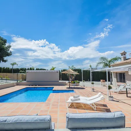 Tranquila El Retiro Villa